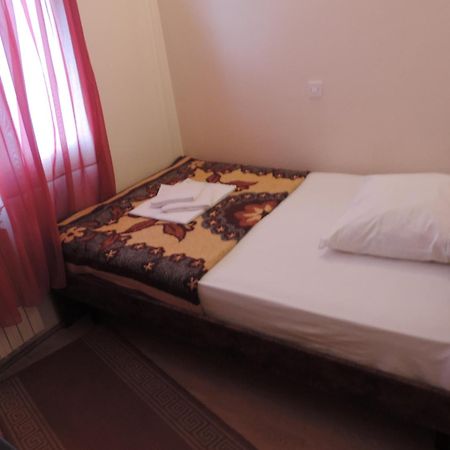 Bed And Breakfast Victoria Огулин Екстериор снимка