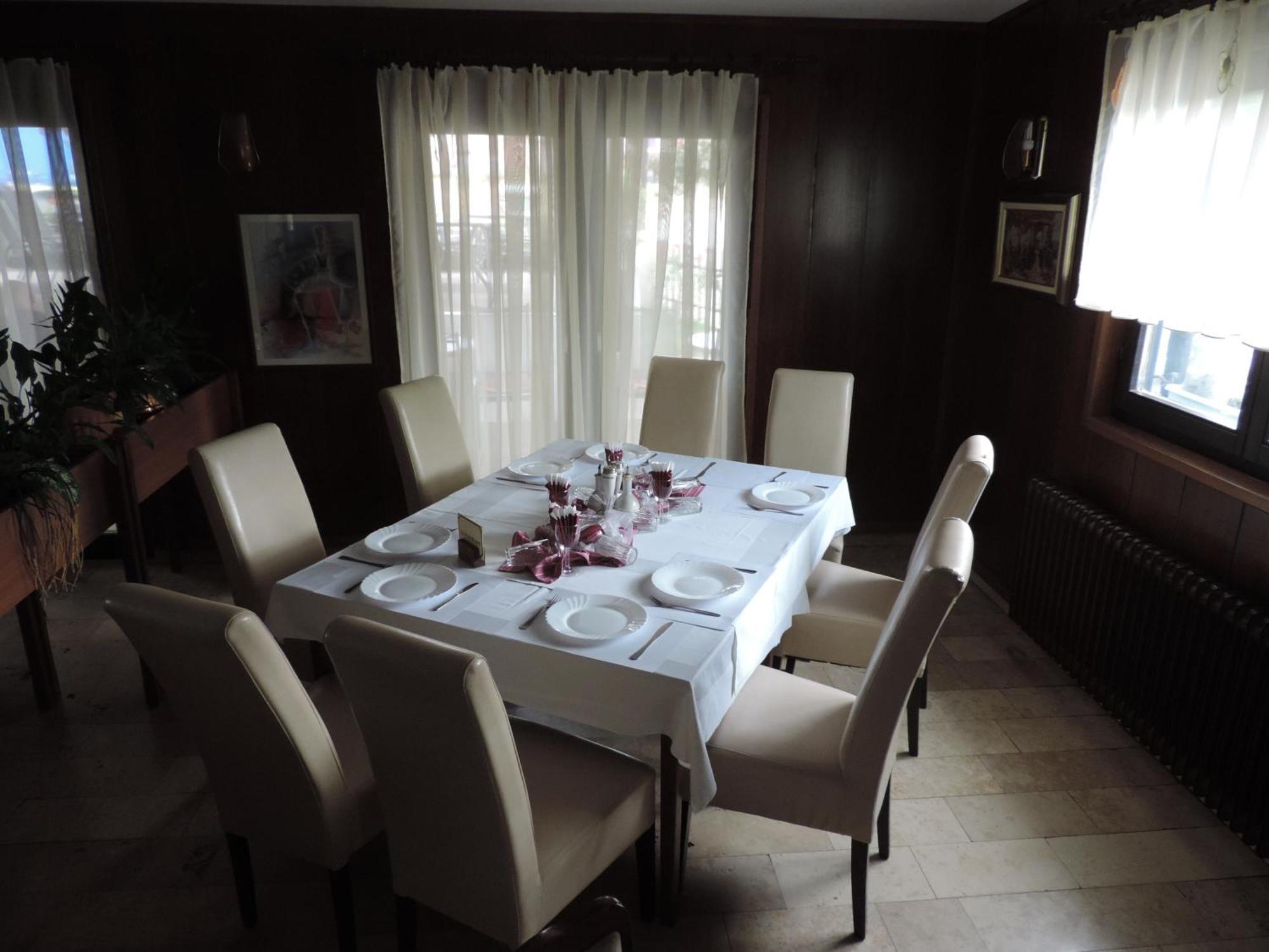 Bed And Breakfast Victoria Огулин Екстериор снимка