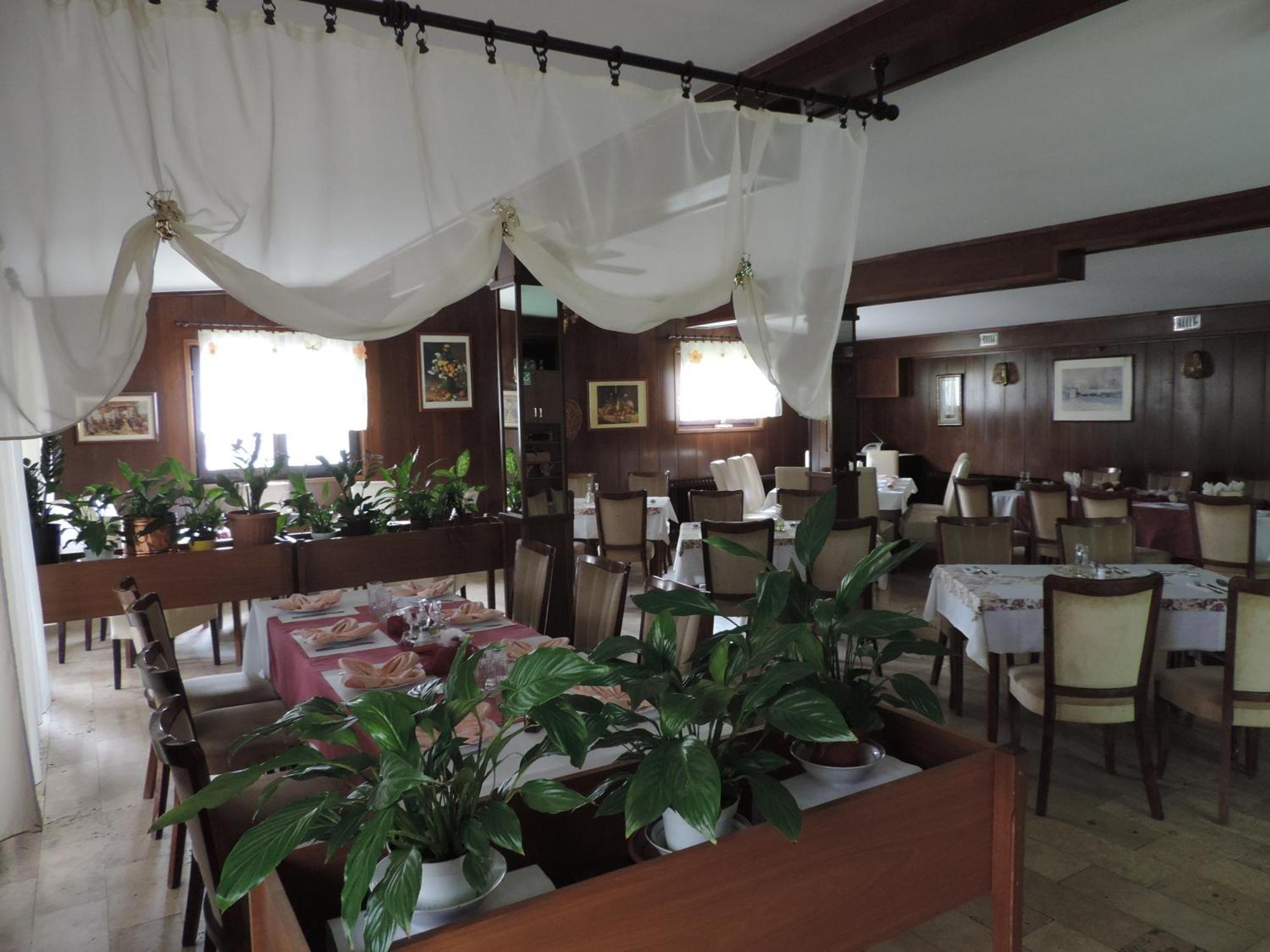 Bed And Breakfast Victoria Огулин Екстериор снимка