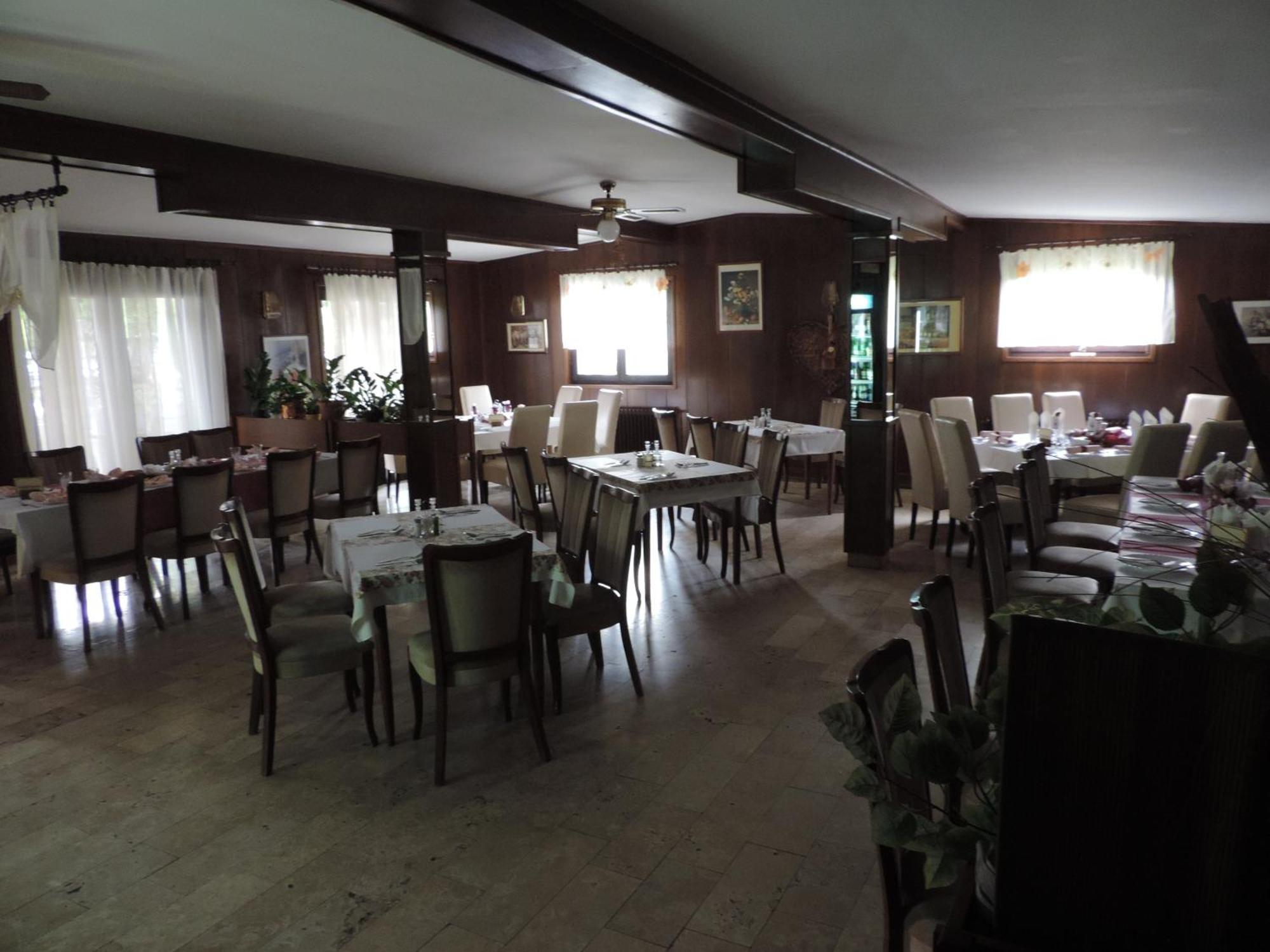 Bed And Breakfast Victoria Огулин Екстериор снимка