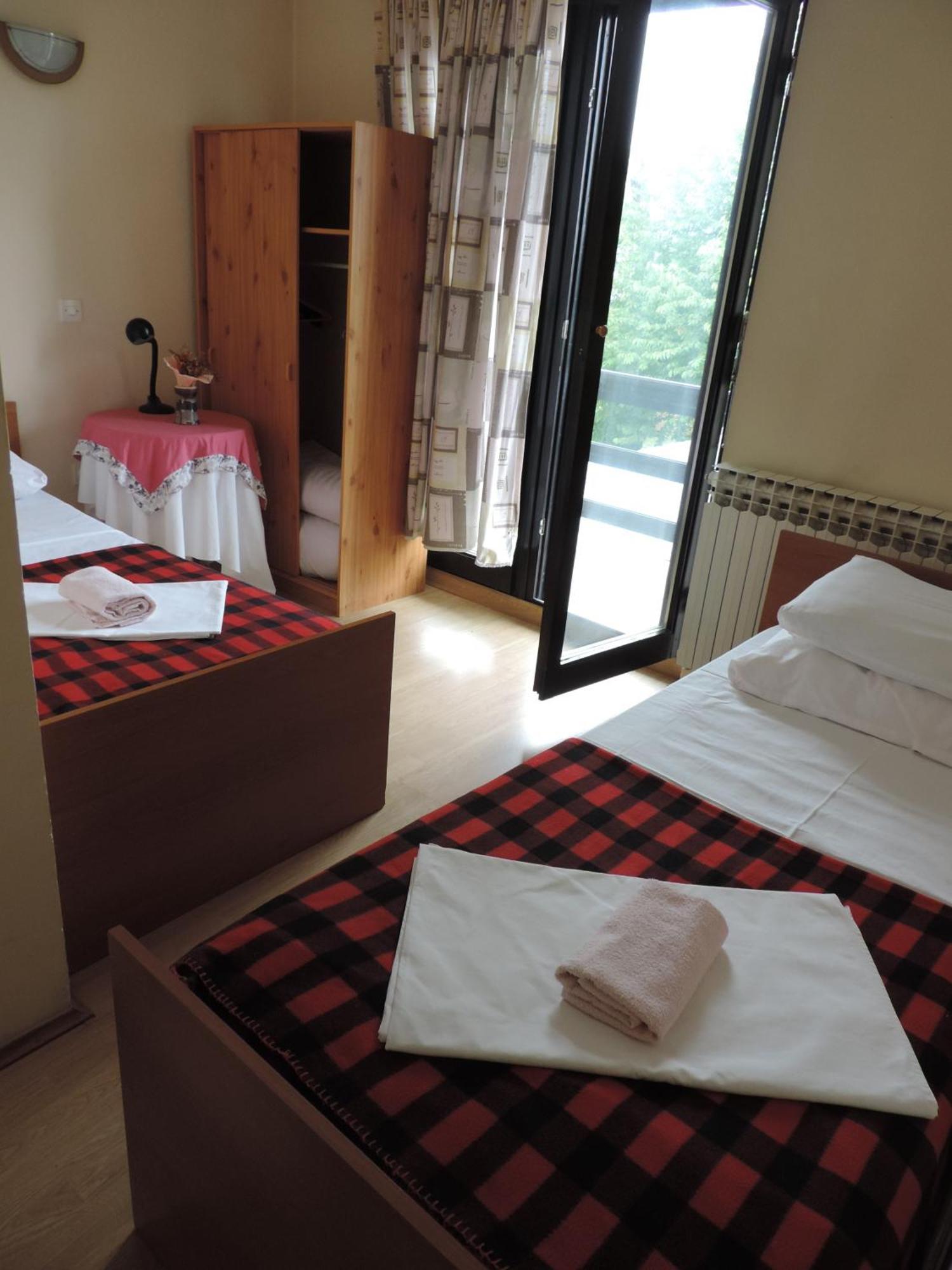 Bed And Breakfast Victoria Огулин Екстериор снимка