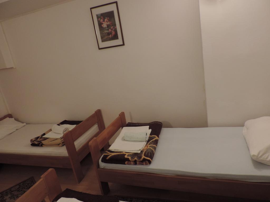 Bed And Breakfast Victoria Огулин Стая снимка