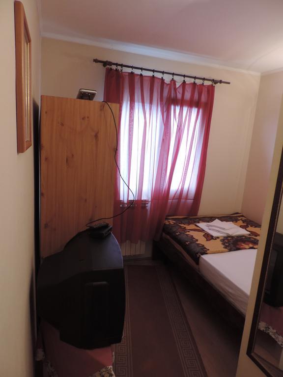 Bed And Breakfast Victoria Огулин Стая снимка