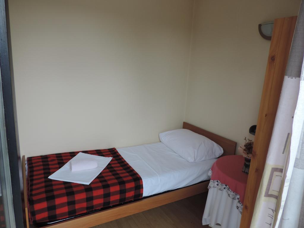 Bed And Breakfast Victoria Огулин Стая снимка